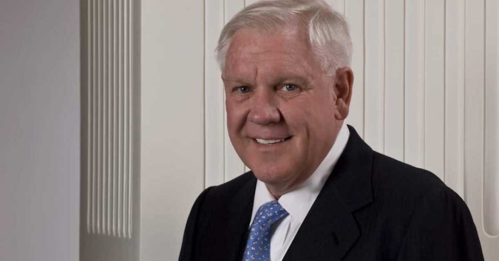 Harlan Crow Net Worth